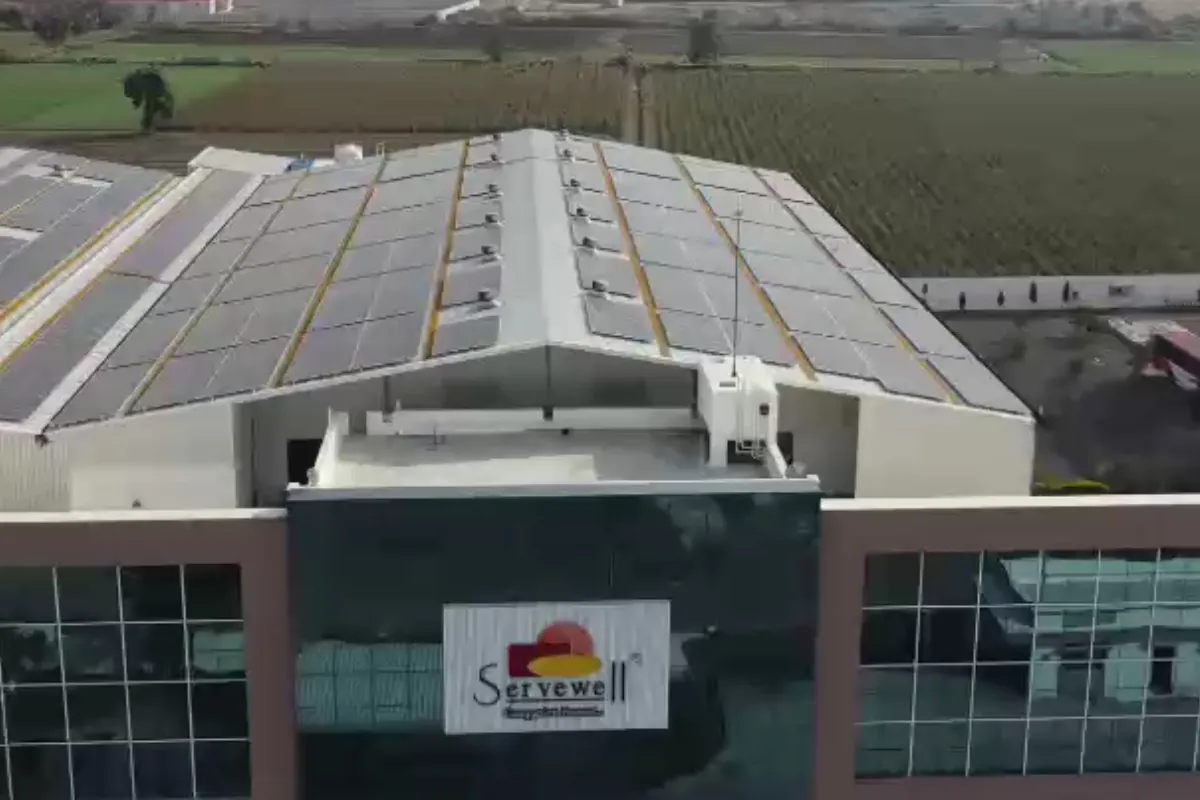 A commercial building with a Bhanu rooftop solar installation